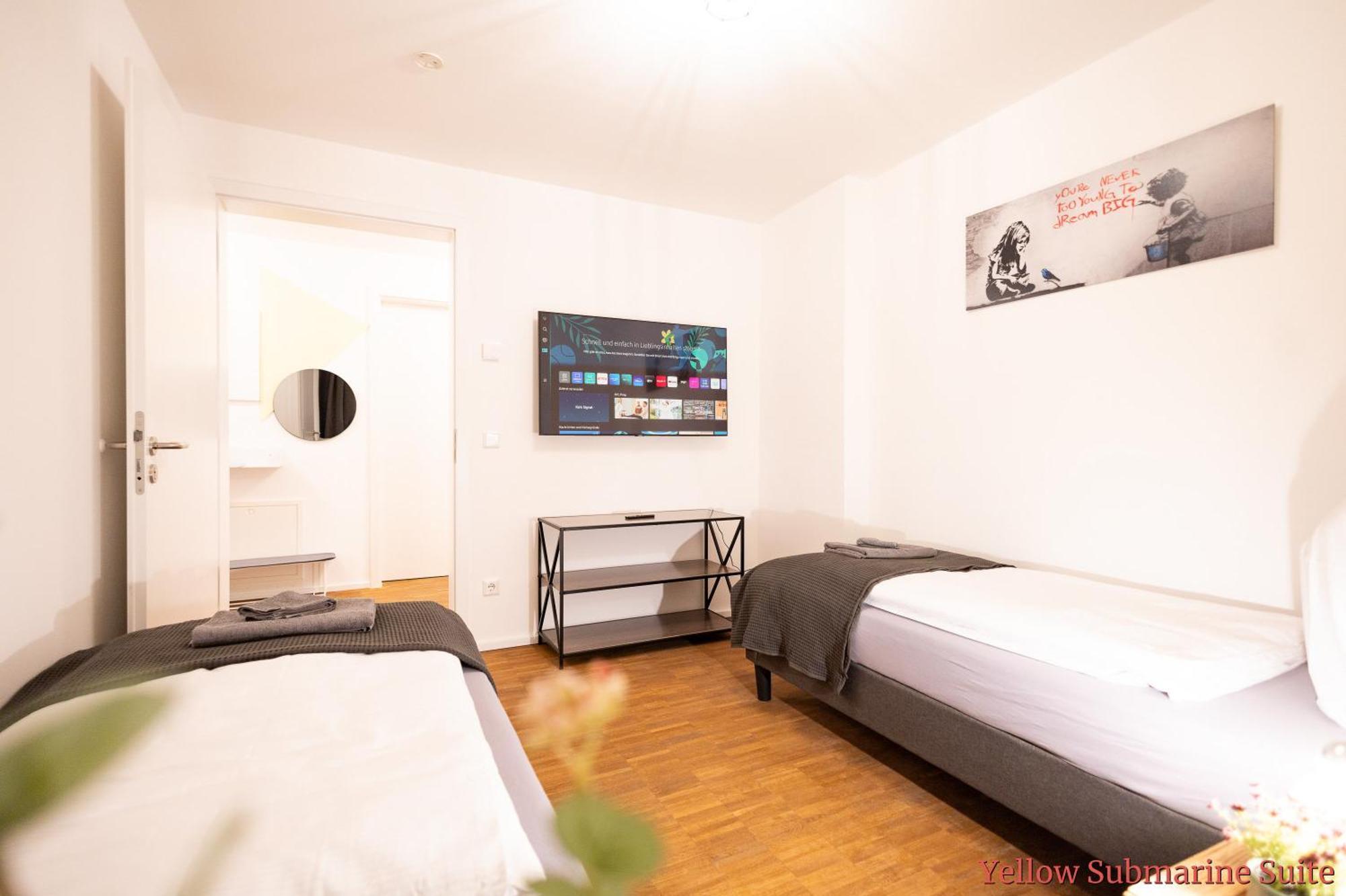 Ko-Living - Beatles Und Banksy Suites & Studios Am Eselsbrunnen - Altstadt - Kueche Halle  Zewnętrze zdjęcie