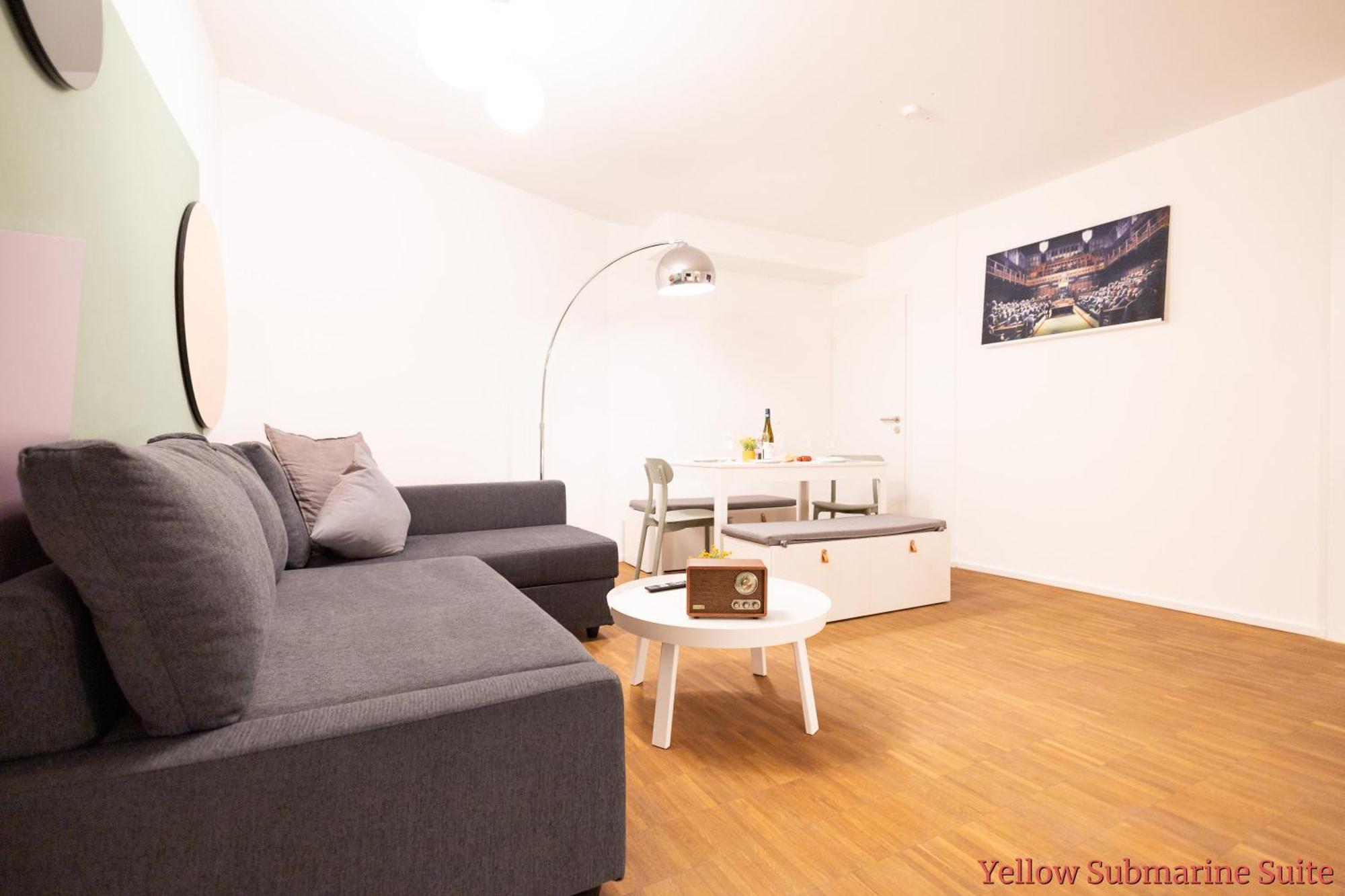 Ko-Living - Beatles Und Banksy Suites & Studios Am Eselsbrunnen - Altstadt - Kueche Halle  Zewnętrze zdjęcie
